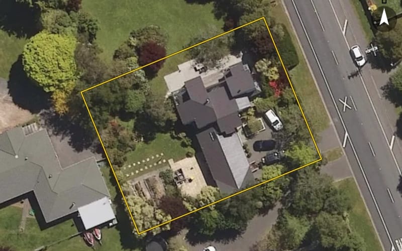 6 Riccarton Road East