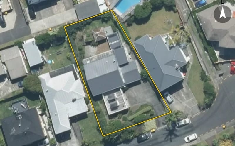 11 Currey Crescent