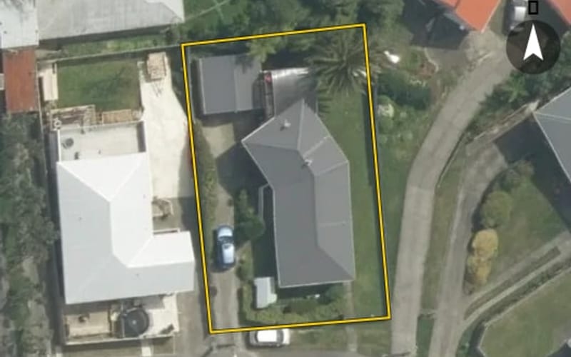 22 Brooker Grove