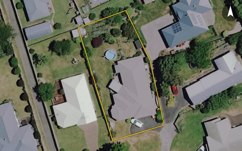 50 Bouverie Crescent