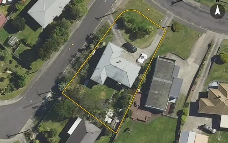 10 Hillcrest Avenue