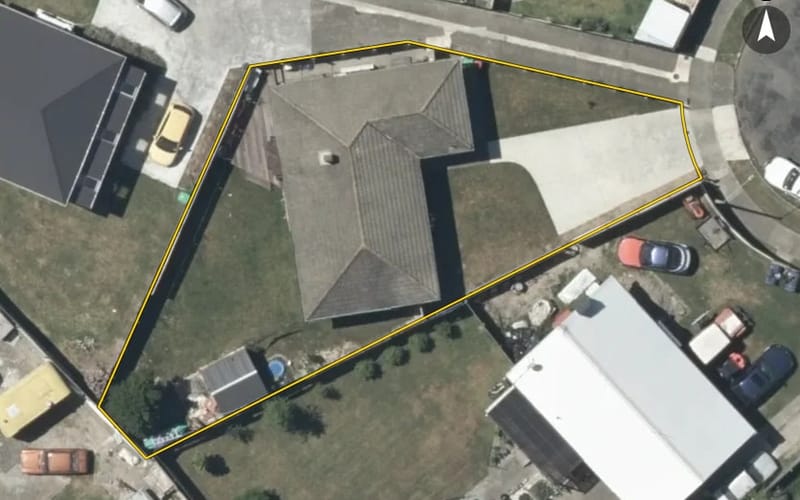 12 Fleming Crescent
