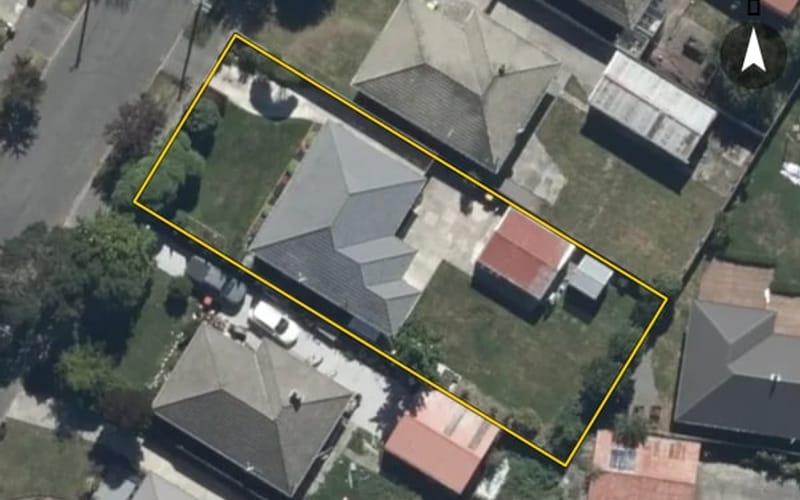 34 Charlcott Street