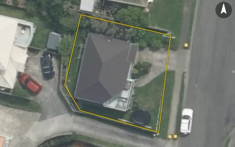 20 Bowes Crescent
