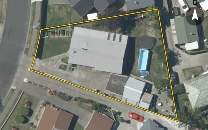 21 Merton Crescent