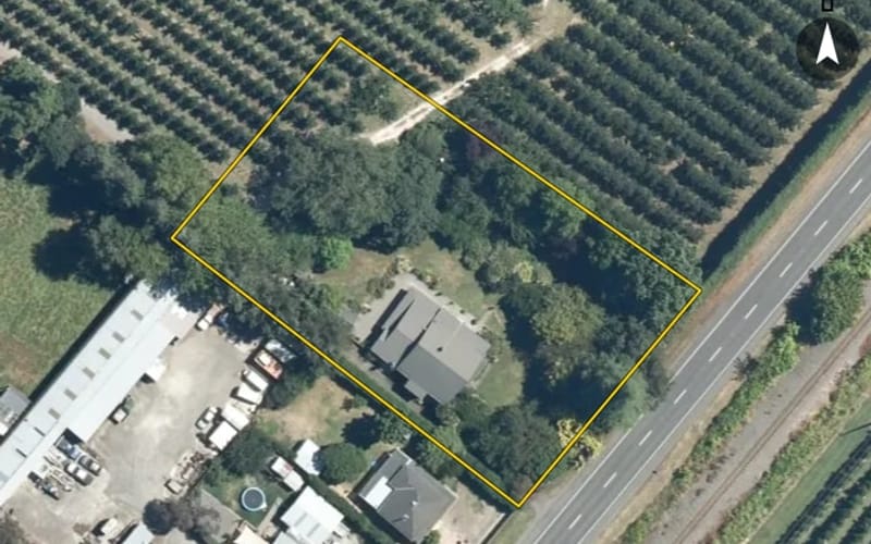 1016 Railway Road South