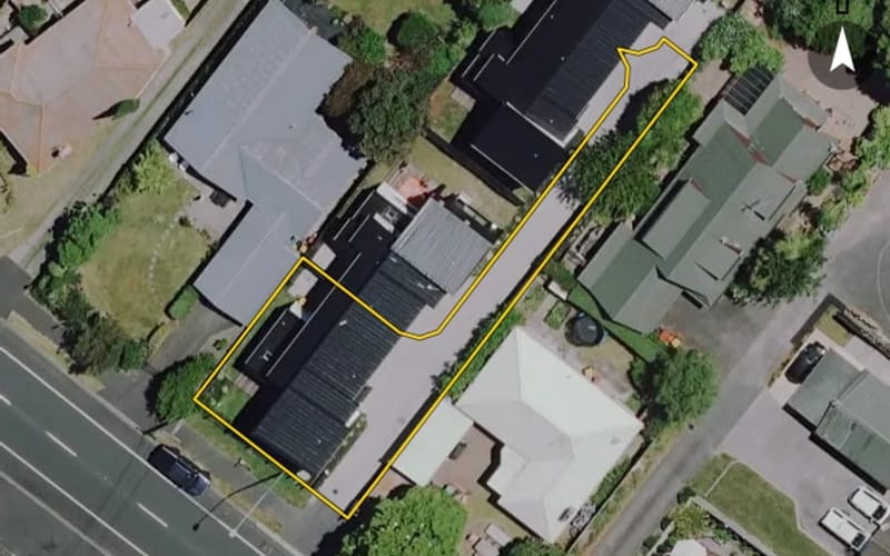 1/11 Comries Road