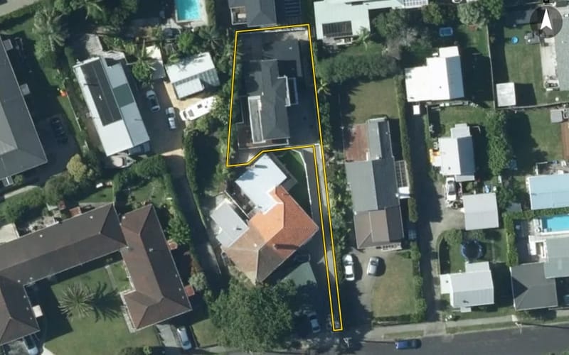 30B Hanlon Crescent