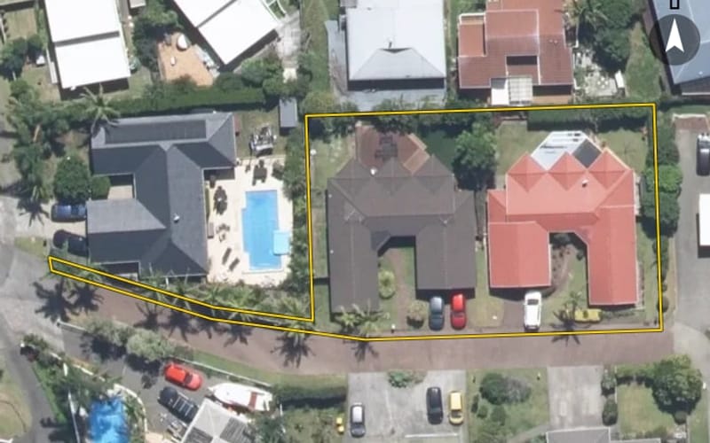 1/6 Carl Place