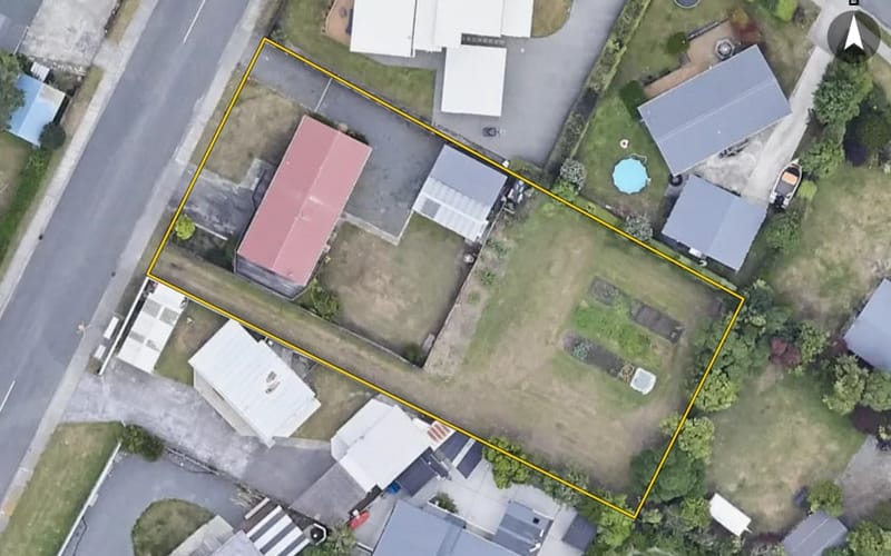 2 Takahe Drive