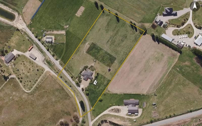 12 Padgets Lane