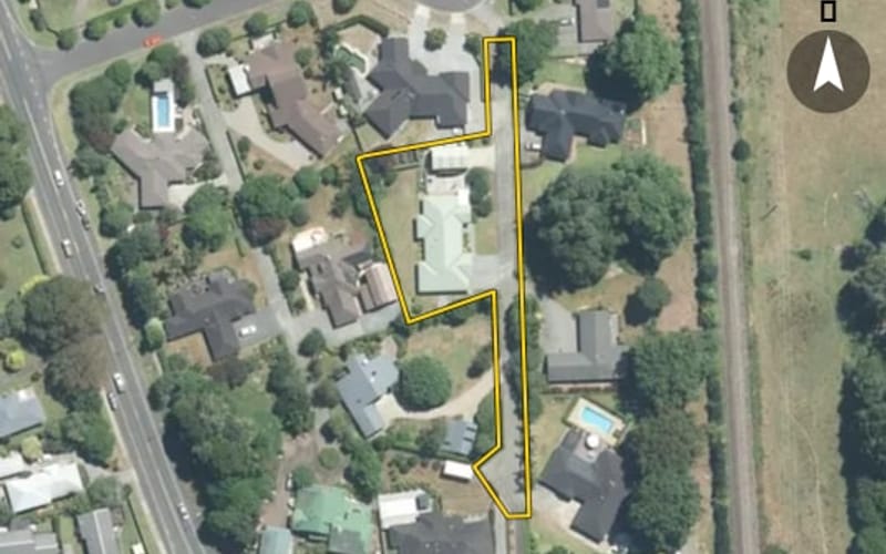 16 Glencairn Place