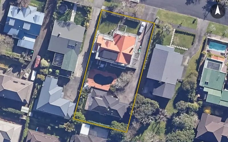 18 Fairholme Avenue