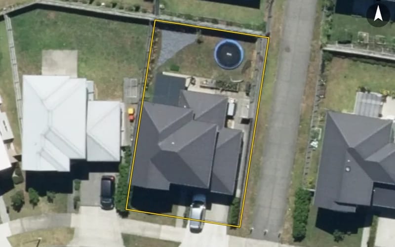 10 Vincent McGrath Crescent