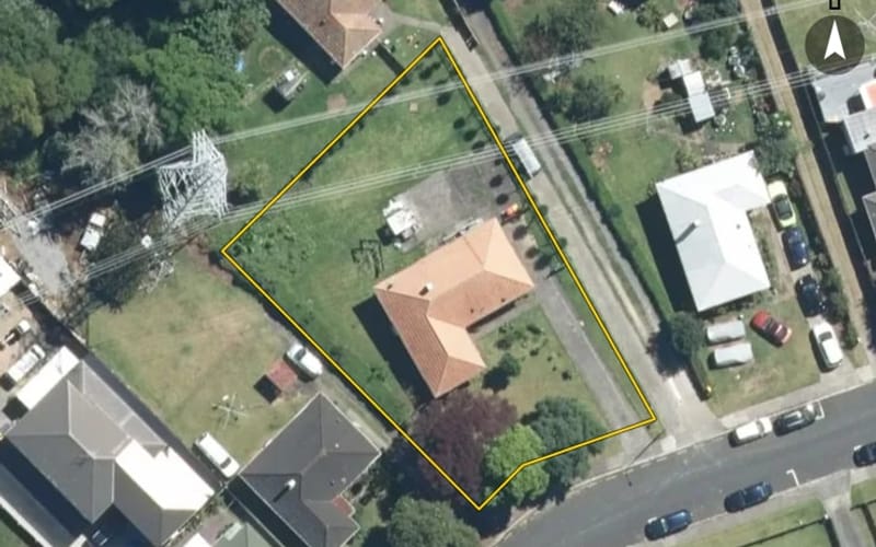 69 Middlemore Crescent