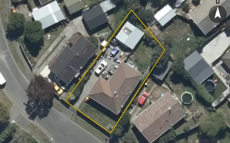 9 Curzon Place