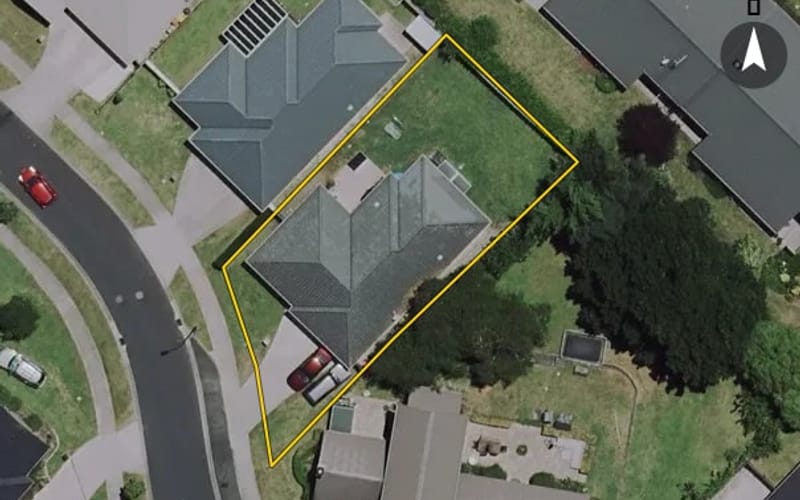 35 Ladeira Place