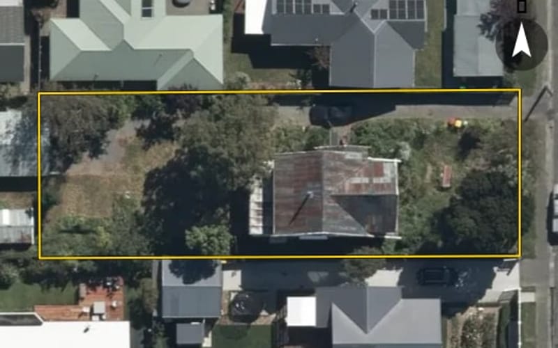 15 Stapletons Road