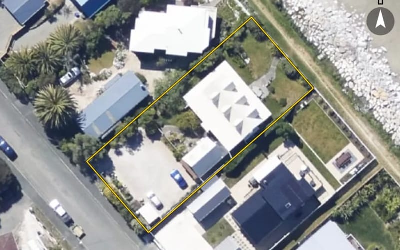 15 Broadsea Avenue