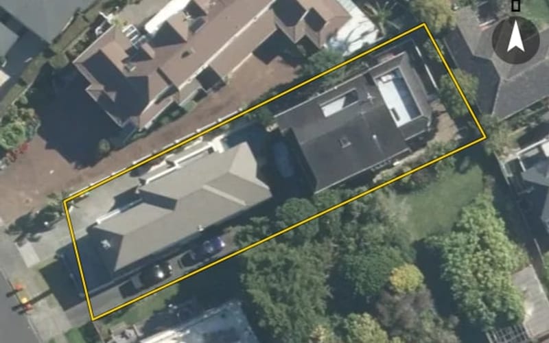 2/1 Te Akau Crescent