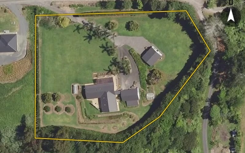 10 Munro Road East