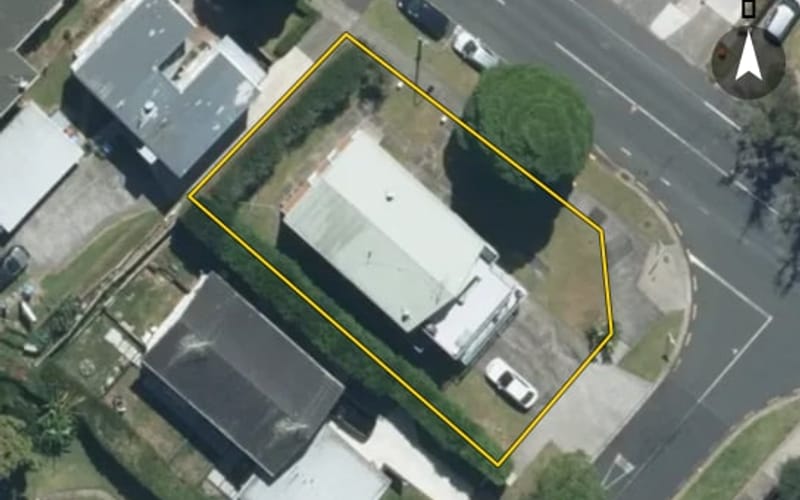 7 Felton Mathew Avenue