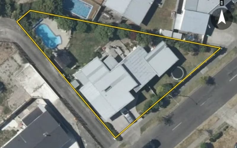 15 Upham Crescent