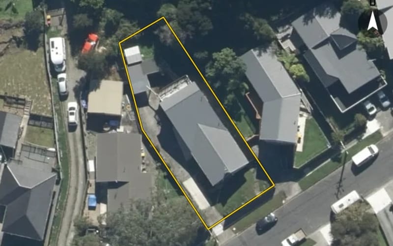 3 Lowry Crescent