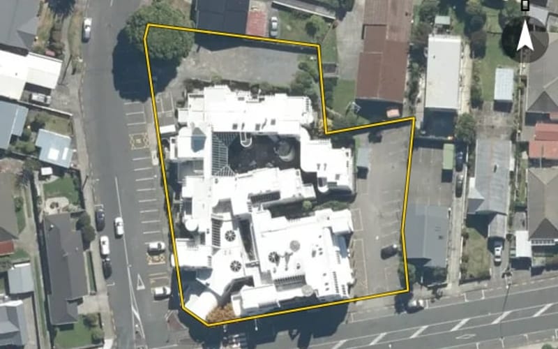 57 Ropata Crescent