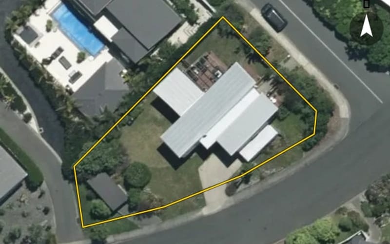 1 Commodore Place