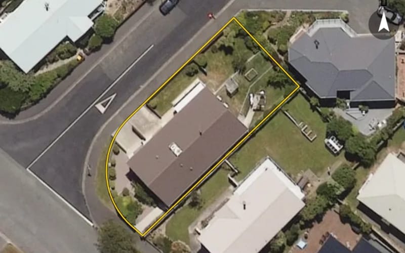 245 Larnach Road
