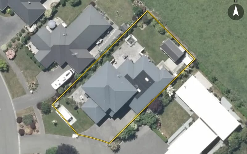 13 Country Place