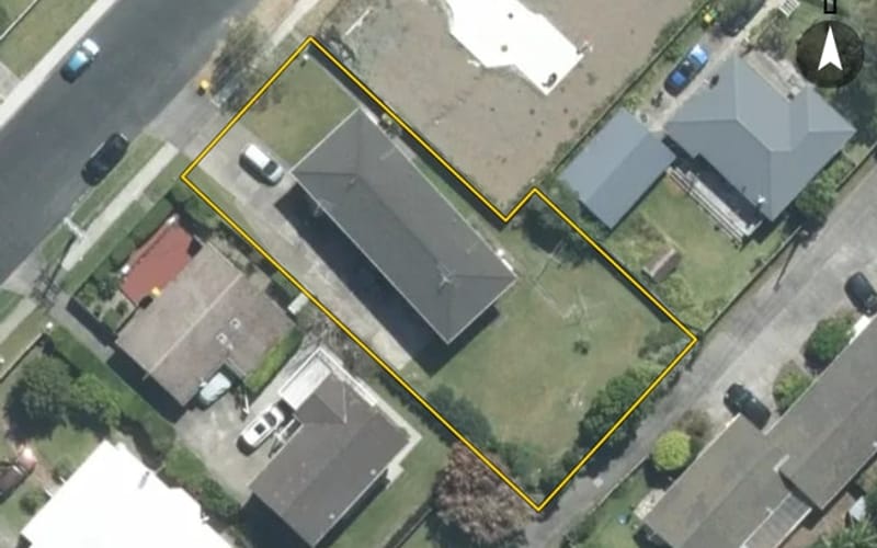 10 Stanley Avenue