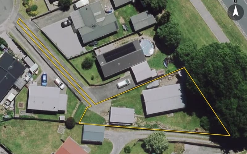 16 Simon Place