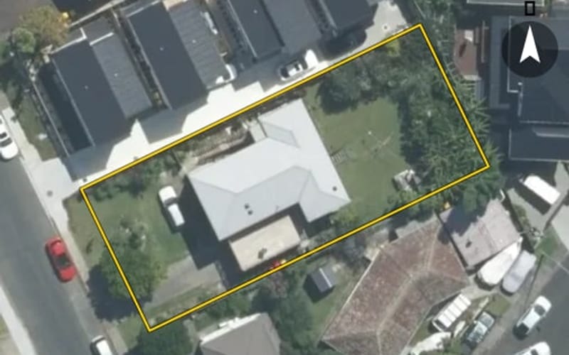 72 Bond Crescent