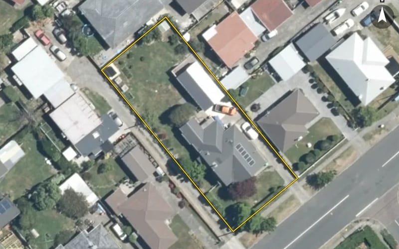 407 Willowpark Road South