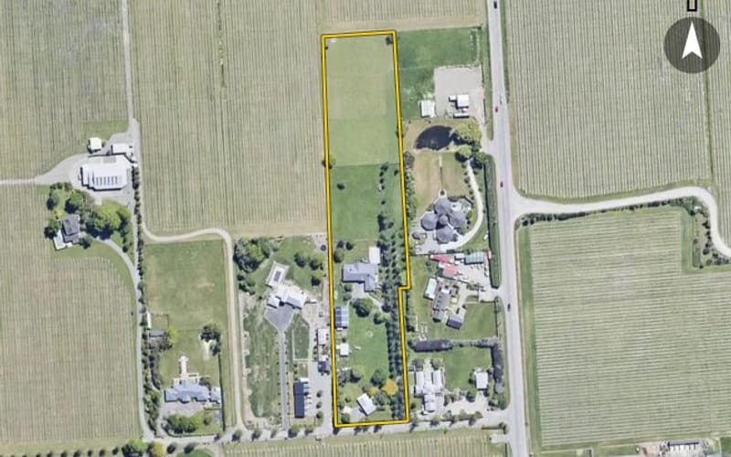 10 Bishell Lane