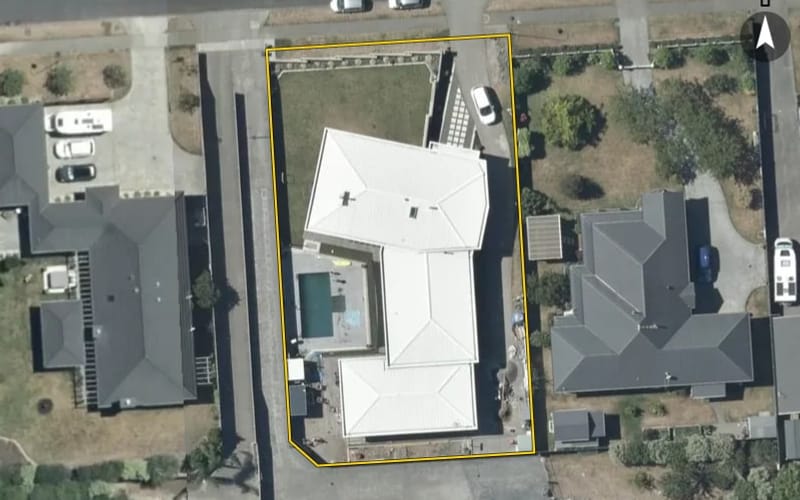 6 Oak Place