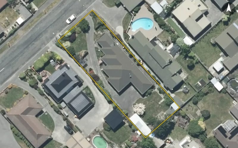 15 Churchill Avenue