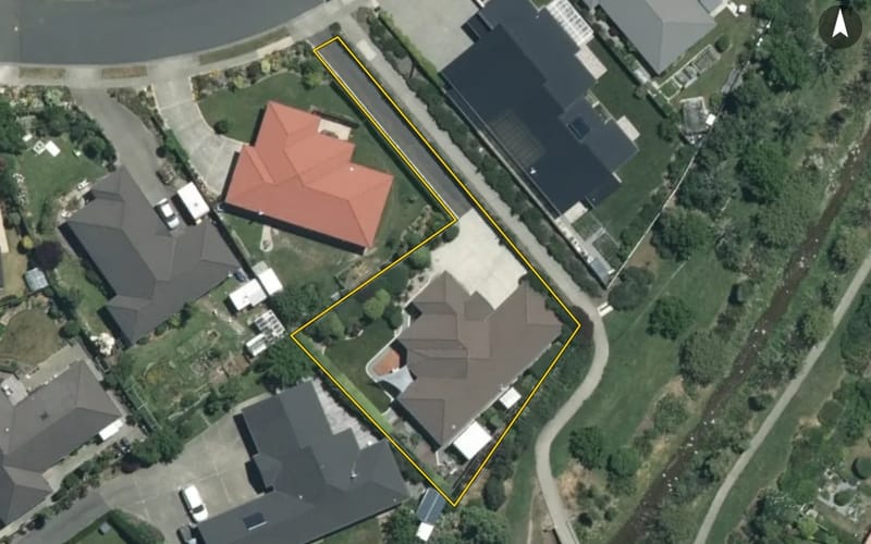 10 Woodstock Place