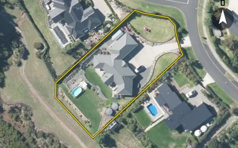 16 Capriole Crescent