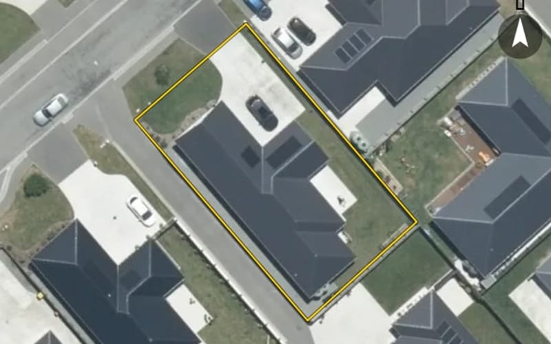 36 Geoff Geering Drive