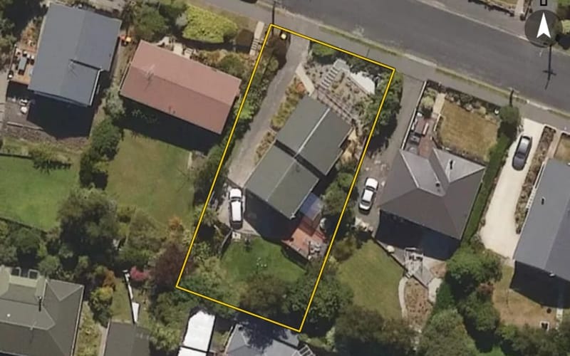13 Bell Crescent
