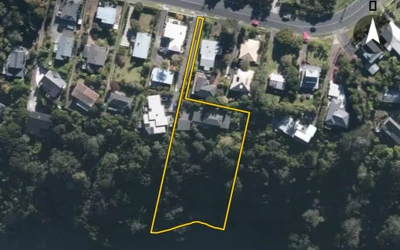 90 Island Bay Road