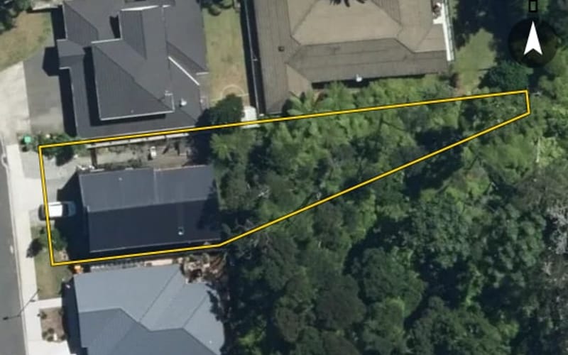 18 Greenwoods Close