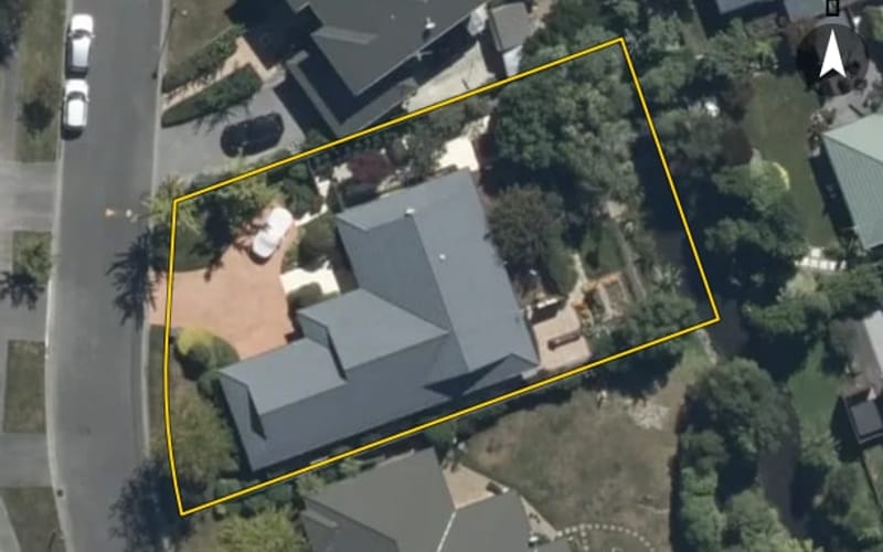 12 Sharnbrook Lane