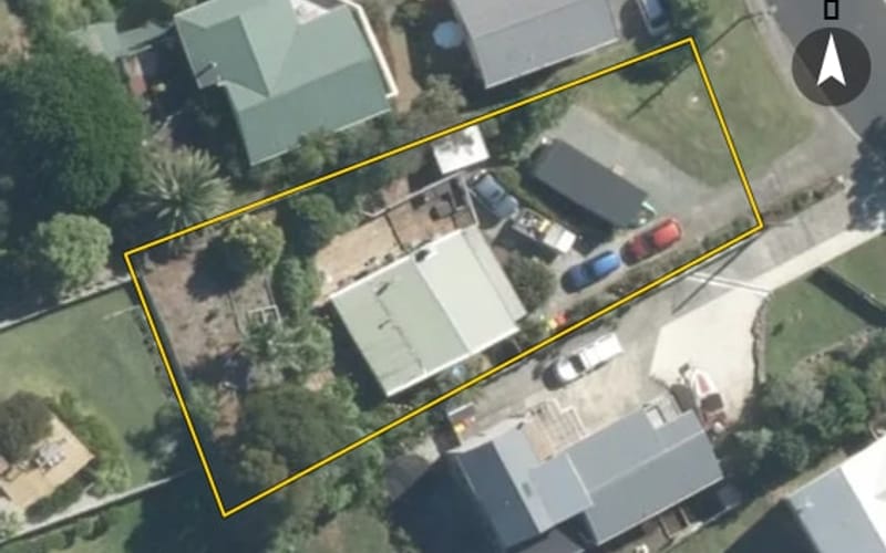 6 Maori Hut Road