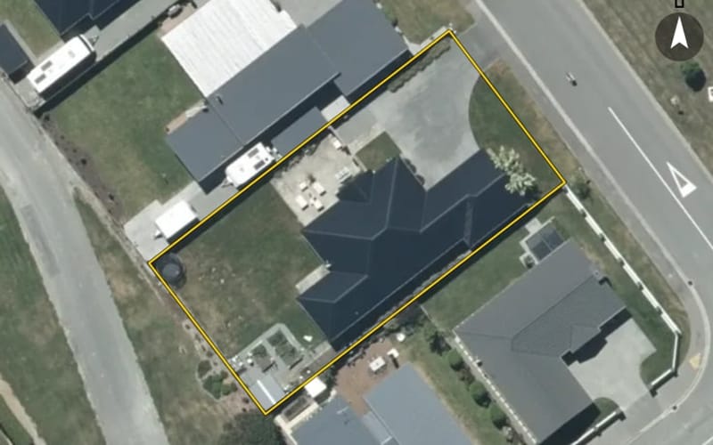 1 Whiteoak Grove