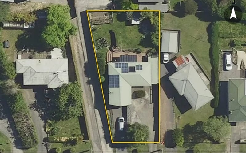 169 Devon Street West
