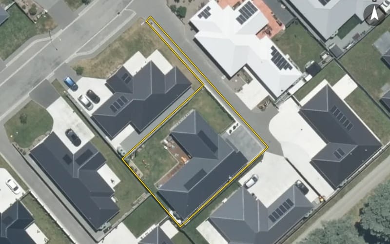 40 Geoff Geering Drive